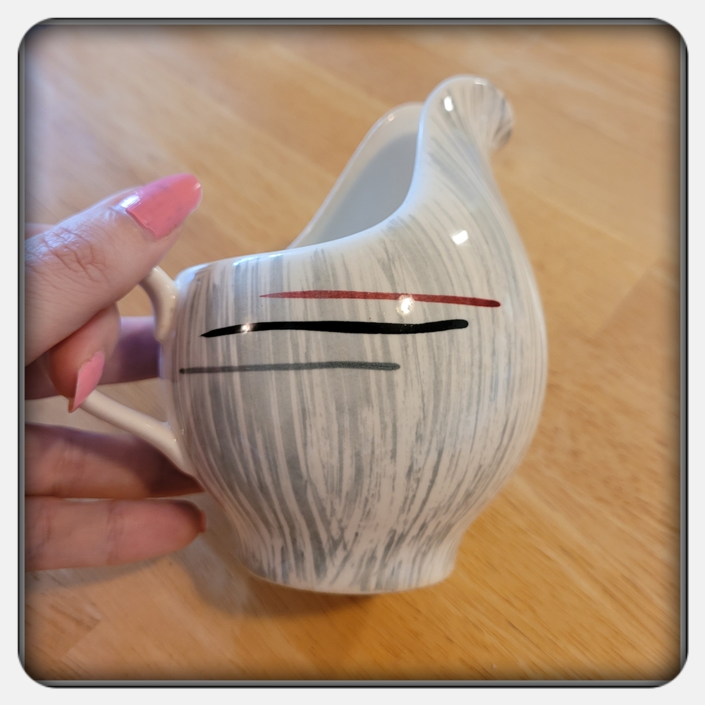 Vintage Elegant Cream and Gray Ceramic Creamer By Stetson - Picture 6 of 8